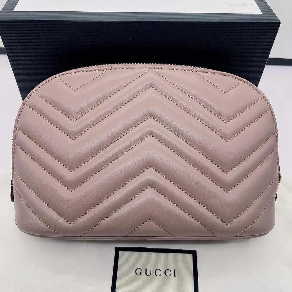 NEW Authentic Gucci Beige GG Marmont Matelasse Leather Cosmetic Pouch Bag - Picture 3 of 11